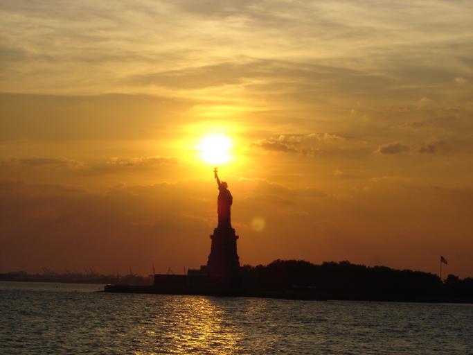 statue-of-liberty-new-york-city-79931-1.jpg